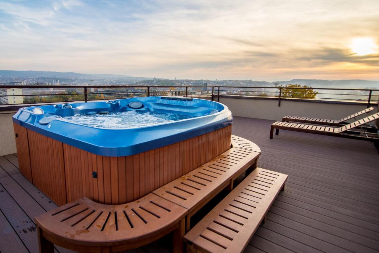 The Aviator Apartment - Jacuzzi & Panoramic View Cluj-Napoca Exterior photo