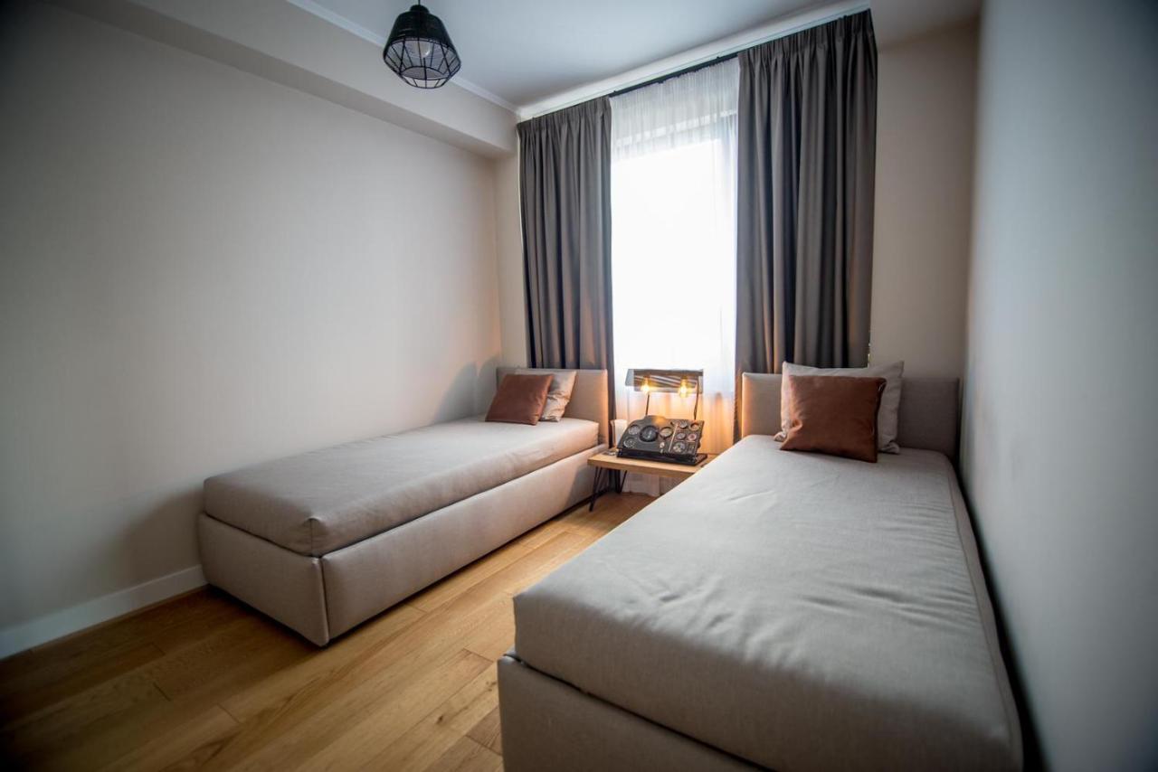 The Aviator Apartment - Jacuzzi & Panoramic View Cluj-Napoca Exterior photo