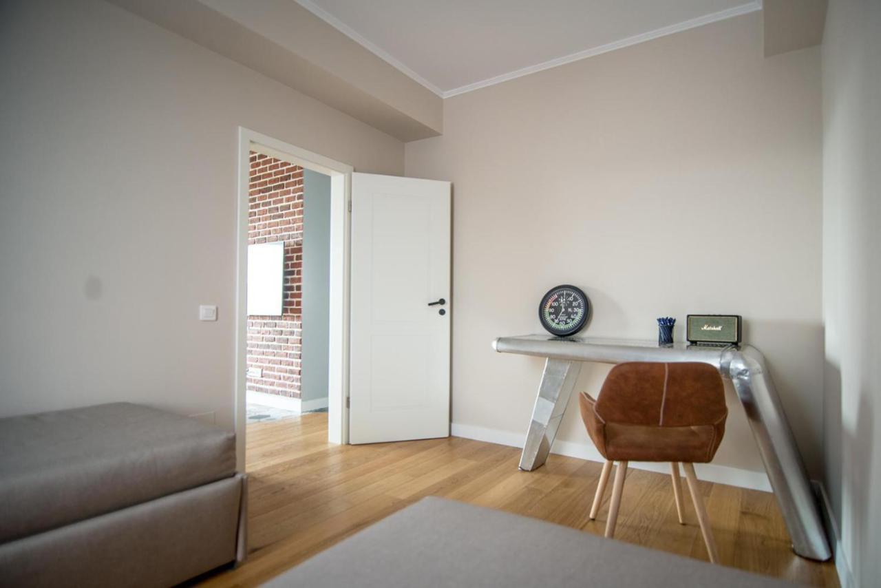 The Aviator Apartment - Jacuzzi & Panoramic View Cluj-Napoca Exterior photo